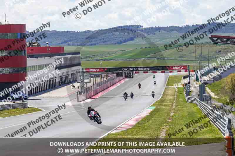 cadwell no limits trackday;cadwell park;cadwell park photographs;cadwell trackday photographs;enduro digital images;event digital images;eventdigitalimages;navarra;no limits trackdays;peter wileman photography;racing digital images;trackday digital images;trackday photos